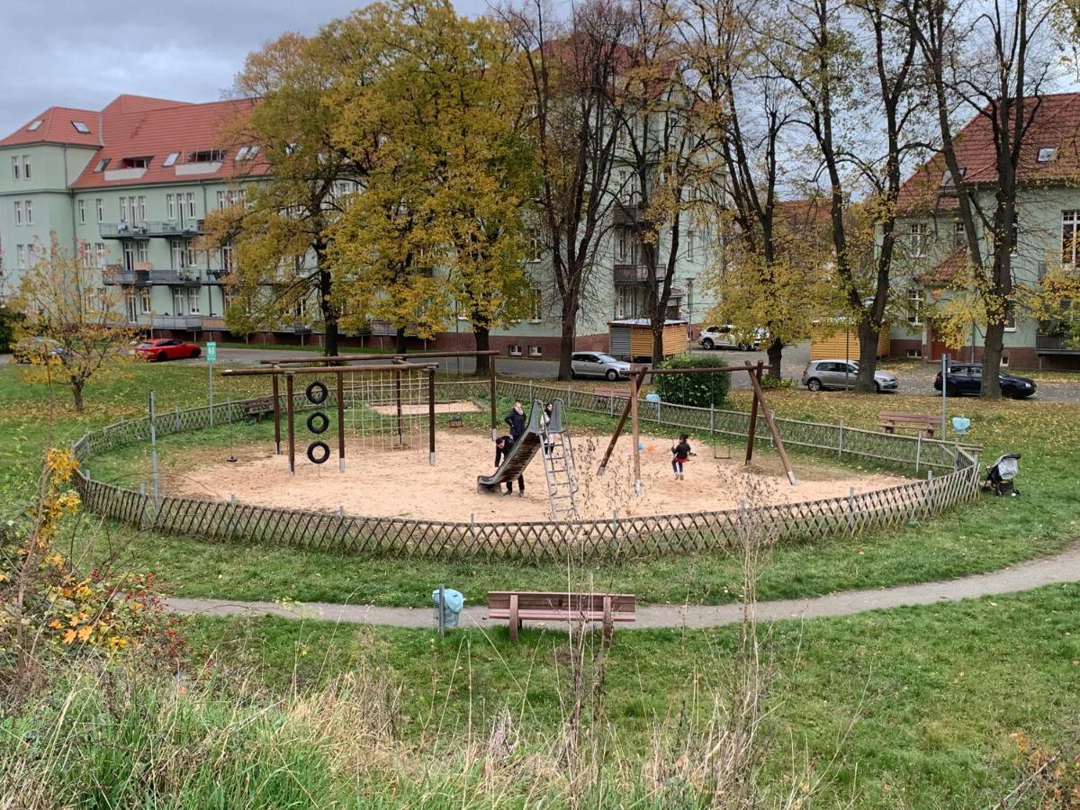 Ruhig - Privatparkplatz - Barrierearm Quiet - Private Car Park - Barrier Apartment Magdeburg